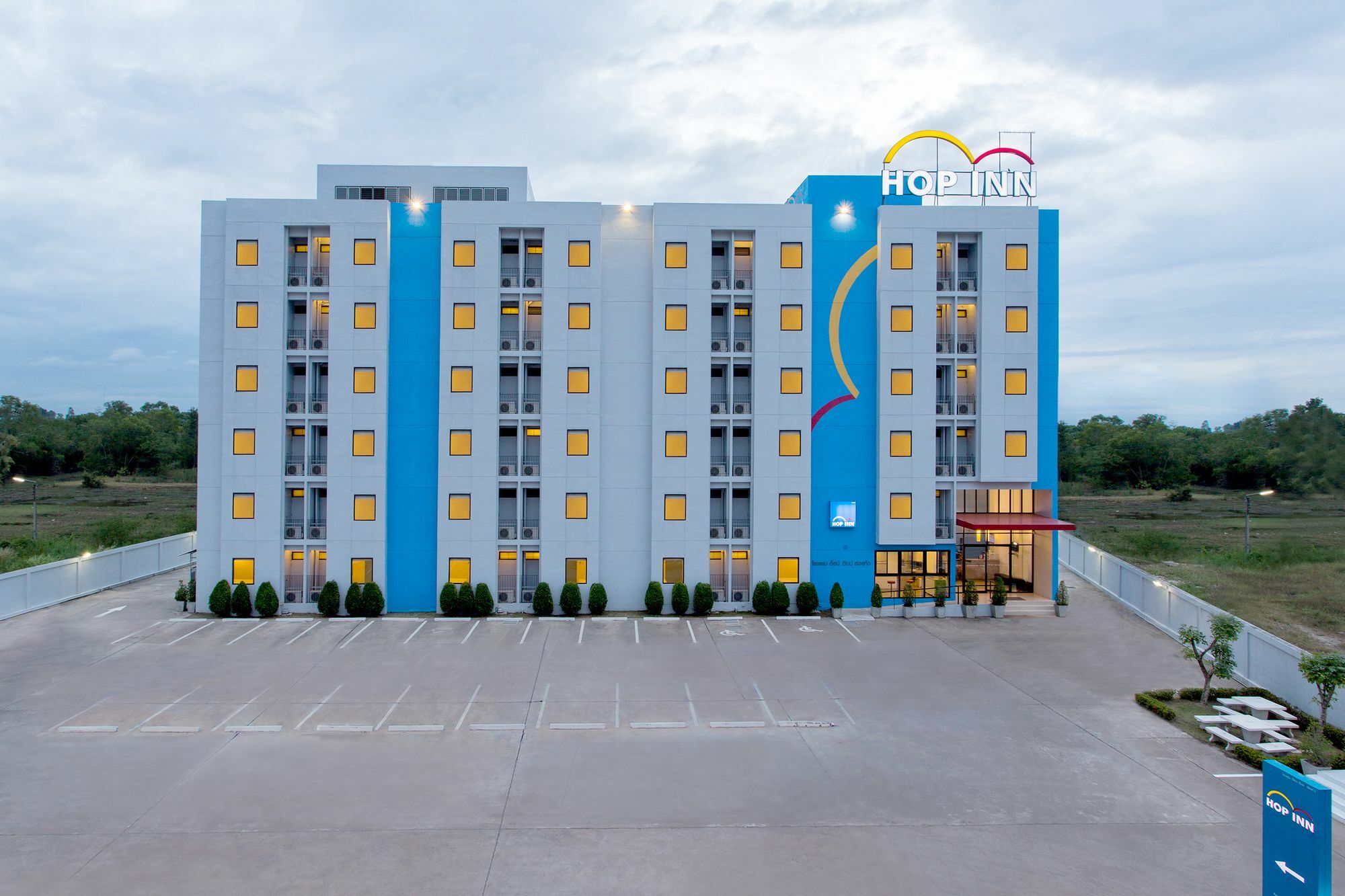 Hop Inn Chiang Rai Exteriör bild